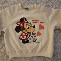  ChildsTokyo Disneyland Sweatshirt. 