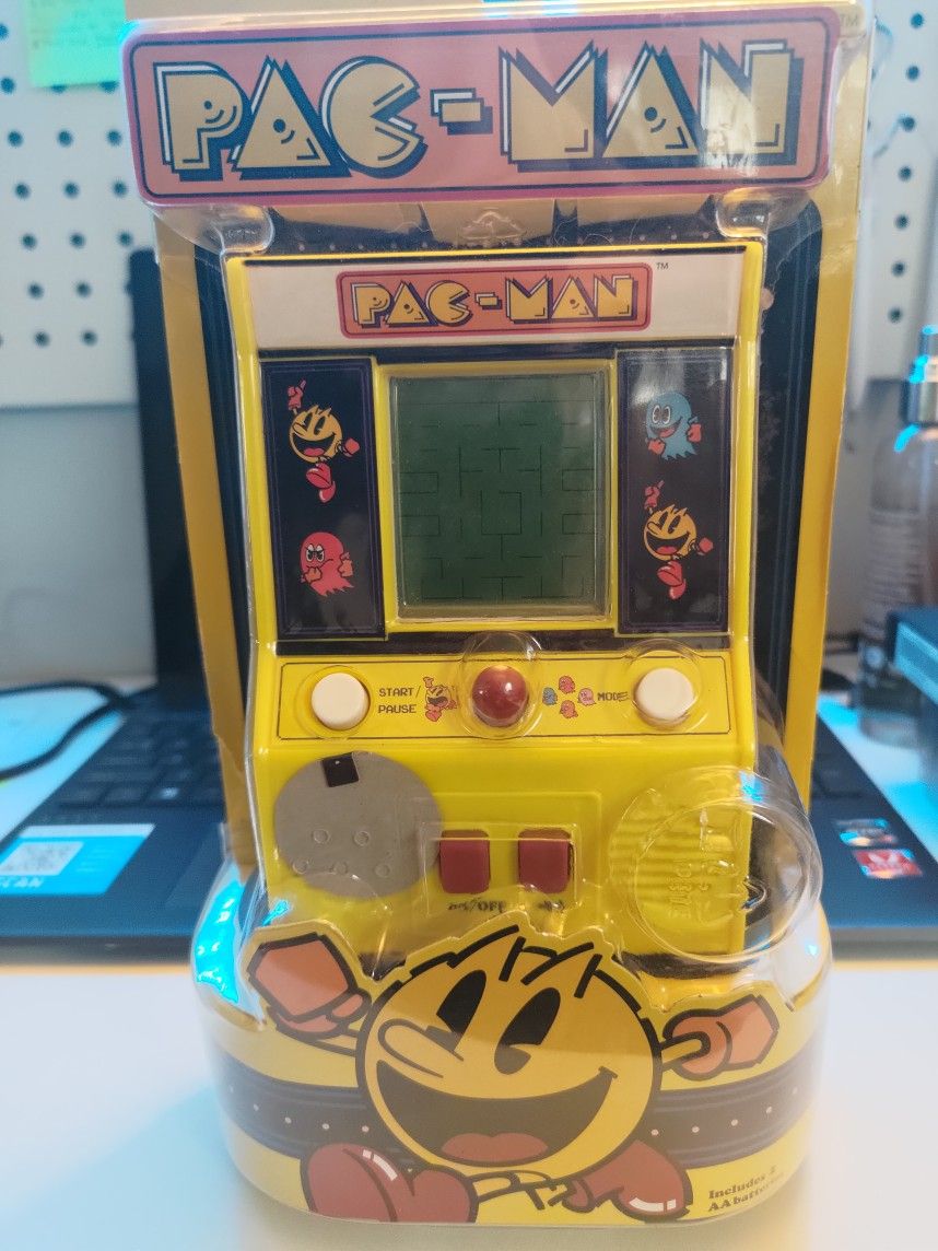 Retro Original PAC-MAN Mini Hand Held Arcade Game-Old Stock-New in Sealed Box