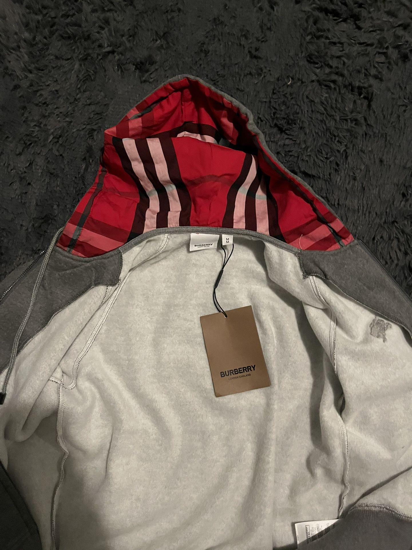 Women’s Burberry Zipper Up Medium