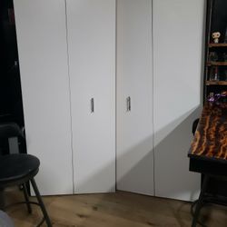 Bifold Closet Doors 