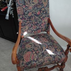 Antique Queen Ann Chair