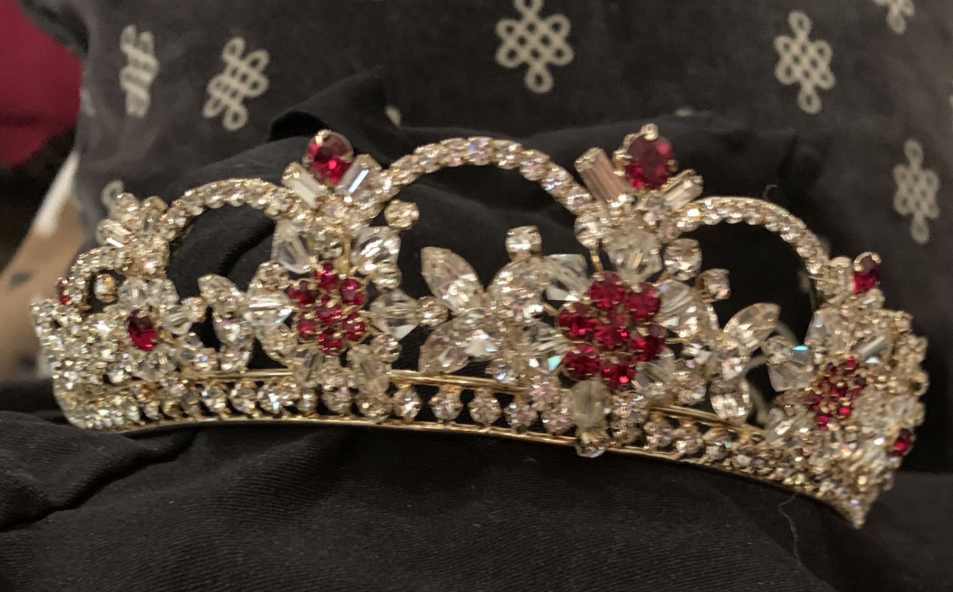 Crown Red And White Glass Rhinestones New With Tags