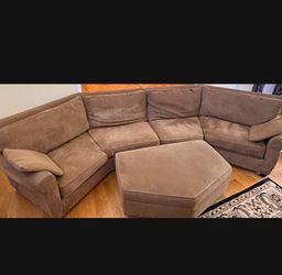 Three-piece sectional sofa