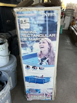 “Intex” Rectangular Frame Pool Mesures 102 1/2 “ X 63”X 25 5/8” Usada Como Nueva Solo Por Una Vez $60