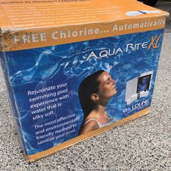 Brand new Hayward AquaRite XL with TurboCell for Pools up to 40,000 Gallons 