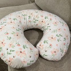 Baby Boppy Pillow