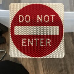Vintage Do Not Enter Hauligraphic Sticker