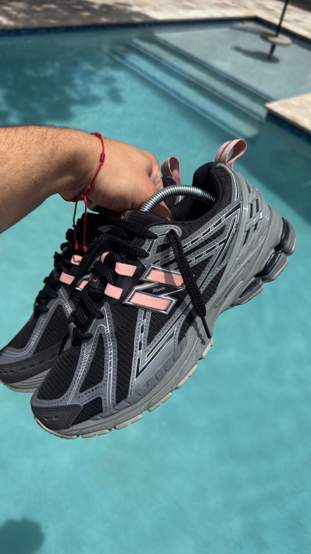 New Balance 1906R black pink