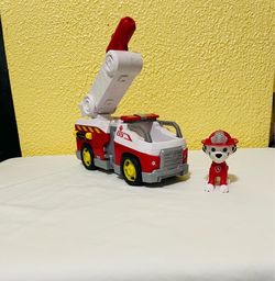 PAW Patrol Marshall Rescue Fire Engine Marshall Figure Set
