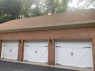 Garage doors 9x7