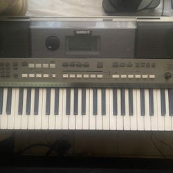 Yamaha ESR E443 Keyboard Piano 