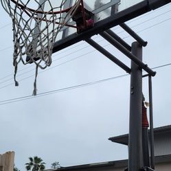 Basketball Hoop/tetherball