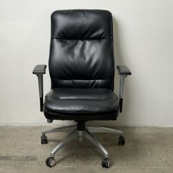 Beautyrest Mid-Back Task Chair (Black) – Adjustable Arms – Swivel/Rolling – Jan 2018