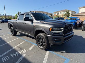 2022 RAM 2500 Laramie Night Edition 6.7 Cummins 4x4, Air Bags