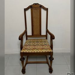 LISTING FOR A BEAUTIFUL VINTAGE CHAIR