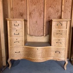 Vintage 1930s Vanity 