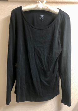 Crown and ivy long sleeve tee