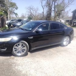 Ford Taurus 2011