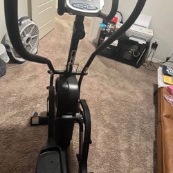 Elliptical Work Out Machine Excellent Condition Barely Used