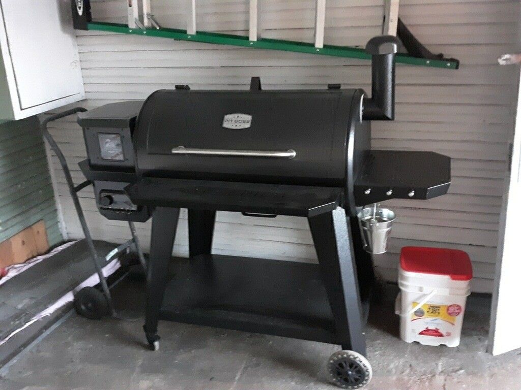 Pit Boss Smoker, Brand New And Never Been Used! It's Just Too Big For Our Family.