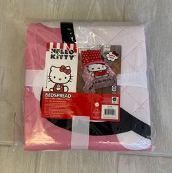 ✨NWT Hello Kitty Pink Polka Dot Bedspread, Size Twin/Full