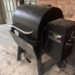 Traeger Smoker Bbq Grill Outdoor Cooking And Accessories 