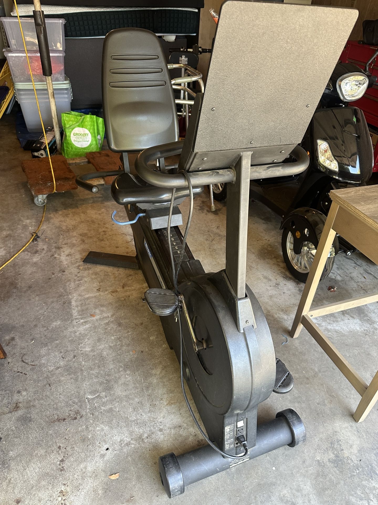 Stationary Exercise Bike