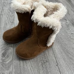 Girls Suade Fur Boots Size 8