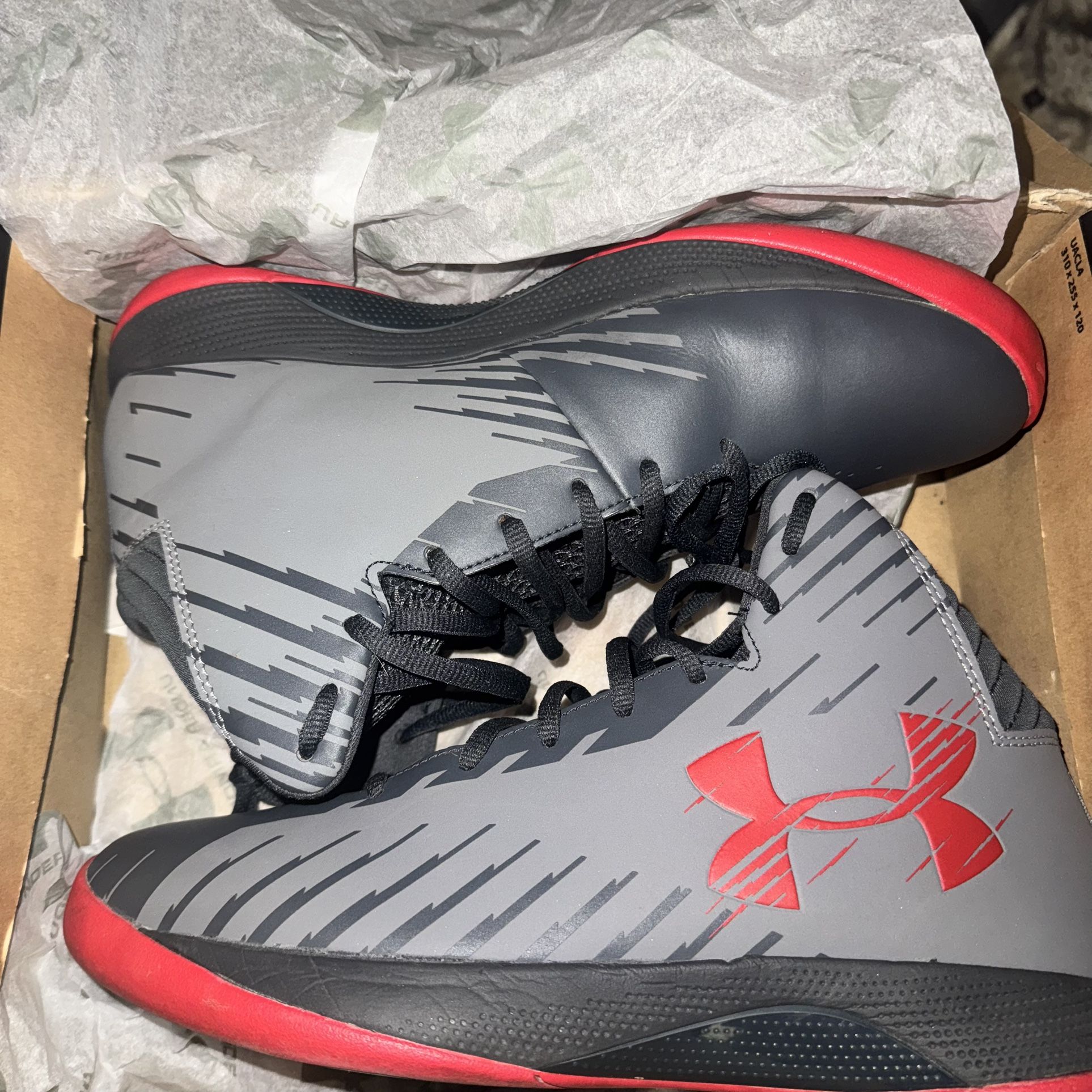 Men’s Basketball Sneakers