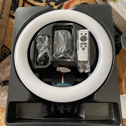 Brandnew Ubeesize Ringlight 18”