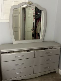 Full grey bedroom set