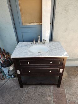 36 'Inch  BEAUTIFUL MARBLE TOP BATHROOM SINK COMPLETE W/Stainless FAUCET & TOLIET (Kohler Brand)