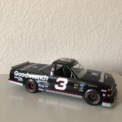 Dale Earnhardt 1996 Chevy C-1500 Diecast Truck (1995 Racing Champions)