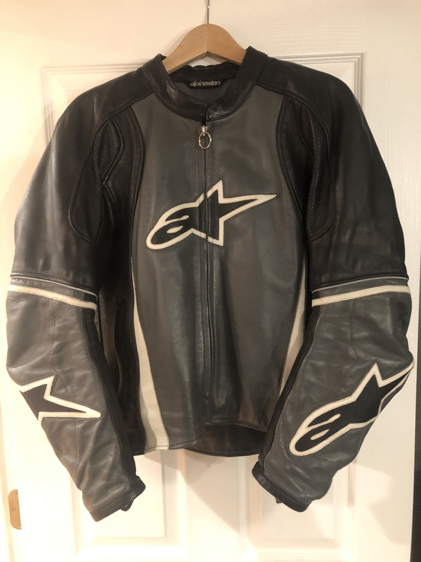 Alpinestar motorcycle leather jacket