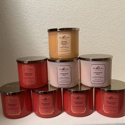 8 Bath And Body Works Candles