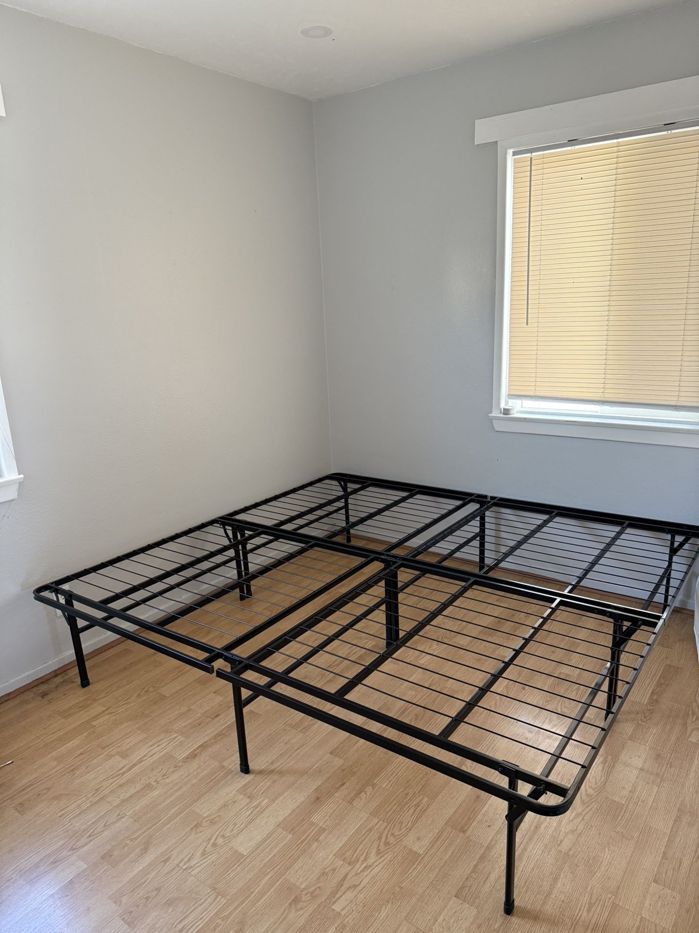 California King Platform Frame