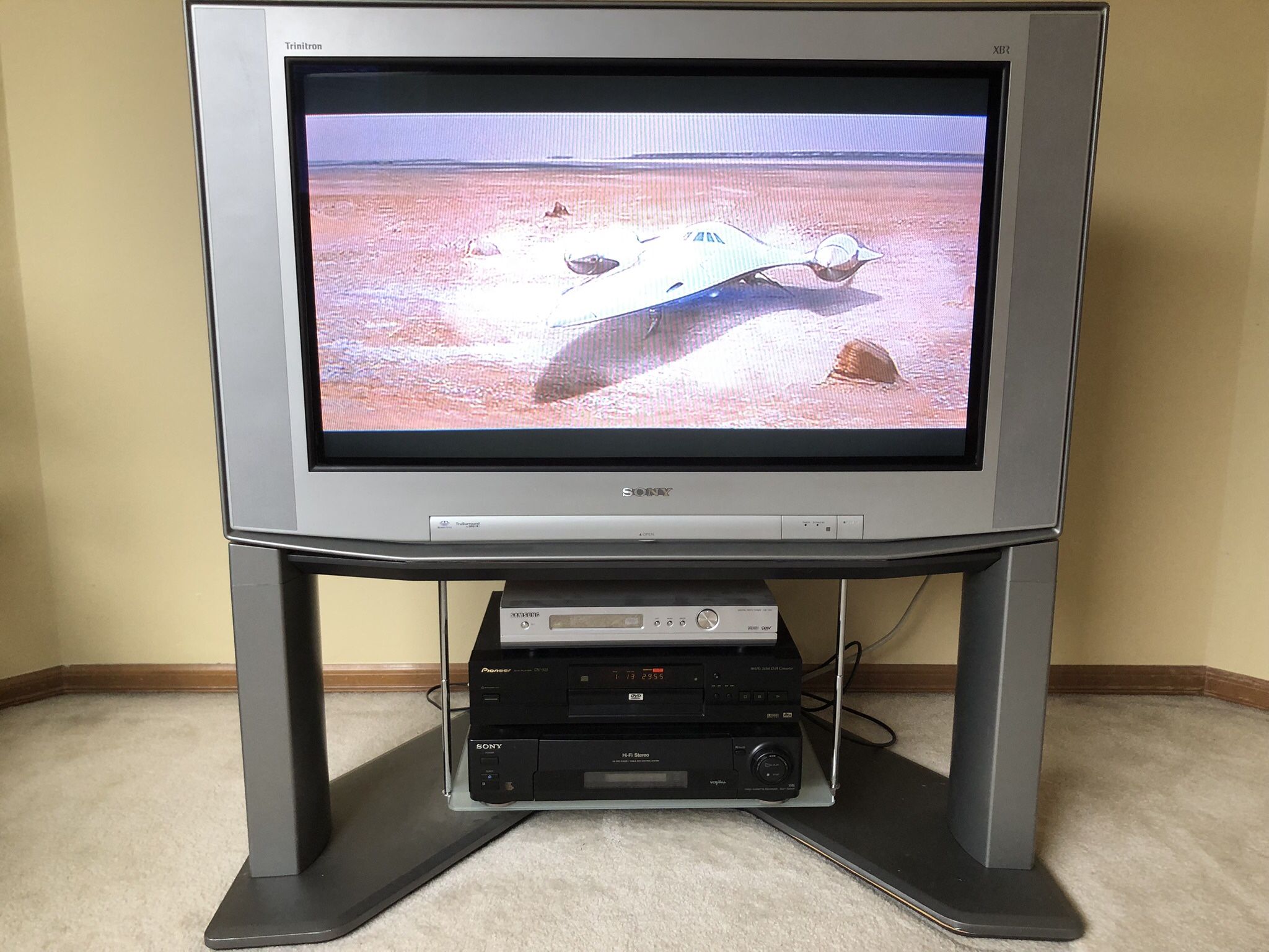 Sony KV34XBR800 FD Trinitron WEGA XBR TV for Sale in Renton, WA OfferUp