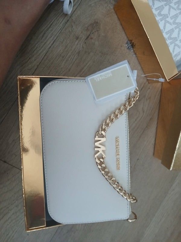 Brand New Michael Kors Purse