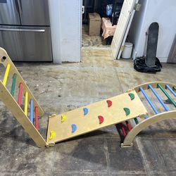 Kids climbing activity structure