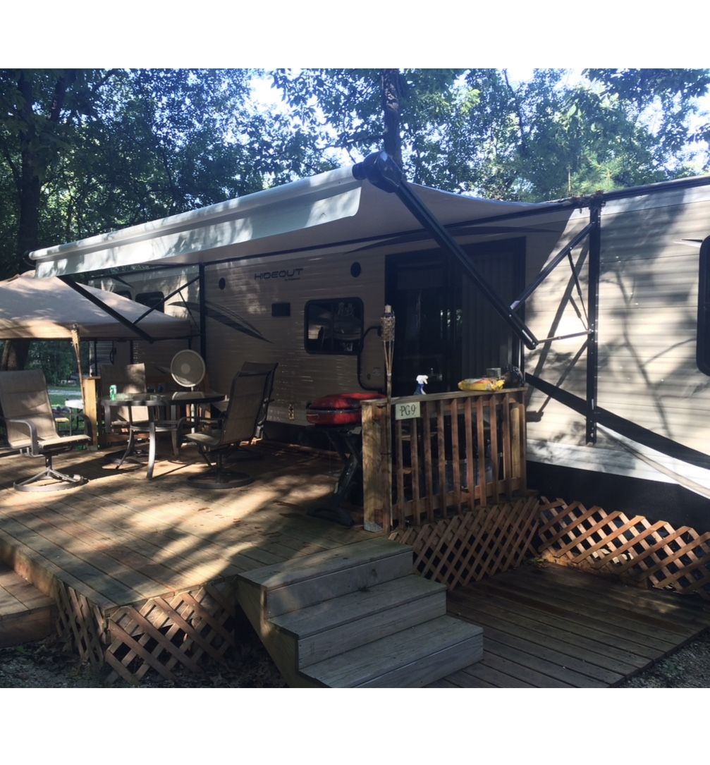 2019 40’ Keystone Hideout