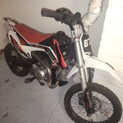 X Motors 150cc Dirt Bike And 2009 Gs250 Suzuki