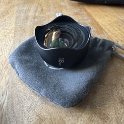Moment Mobile Lense. (18mm Wide Lense)