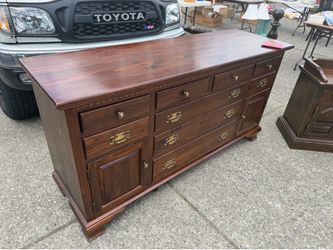 1975 Ethan Allen Cannonball bedroom set, queen bed frame