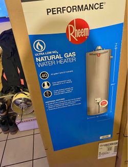 Rheem  water  heater 40 g.