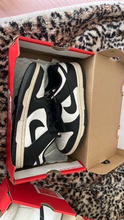Panda dunks size 6 women