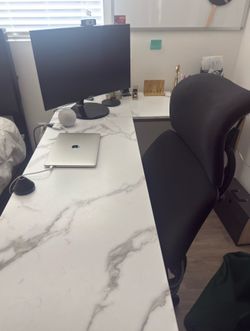 L-Shaped Computer Desk – White Marble & Gold – Excellent Condition