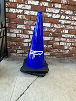 Set Of 2 Cones