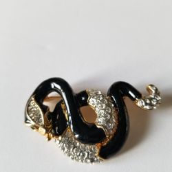 Snake Serpent Pin/brooch Black