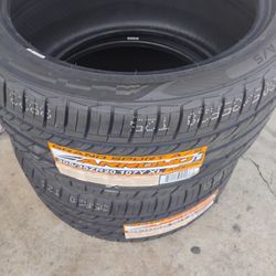 285/35/21 ( 2 NEW TIRES 285/35R21.  285/35ZR21