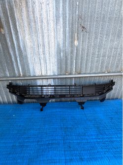 2022 2023 2024 Hyundai Tucson Front Bumper Lower Grille OEM (ORIGINAL)